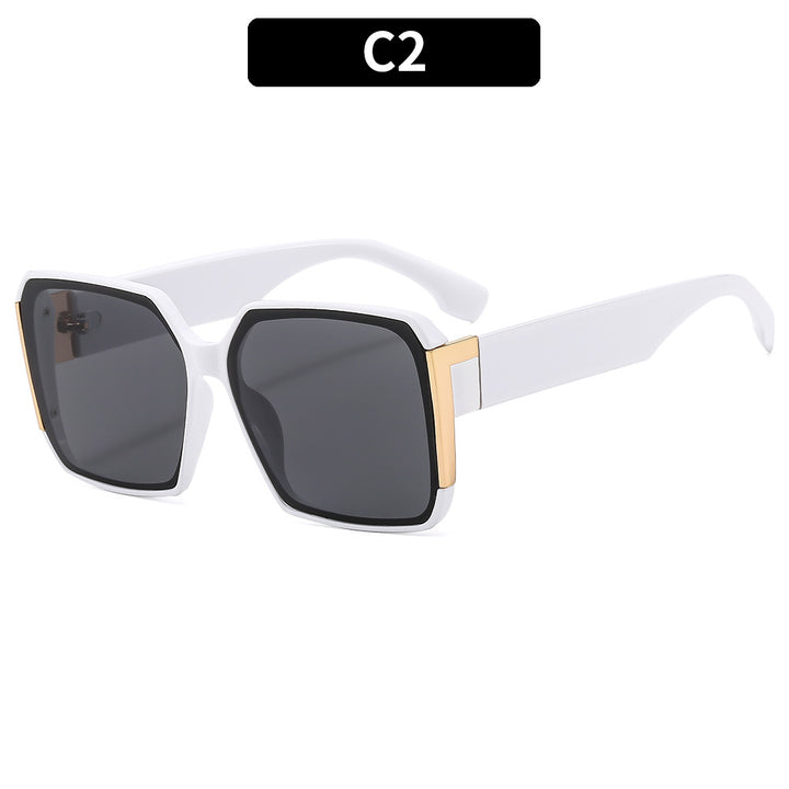 Retro-Inspired Oversized Square Sunglasses
