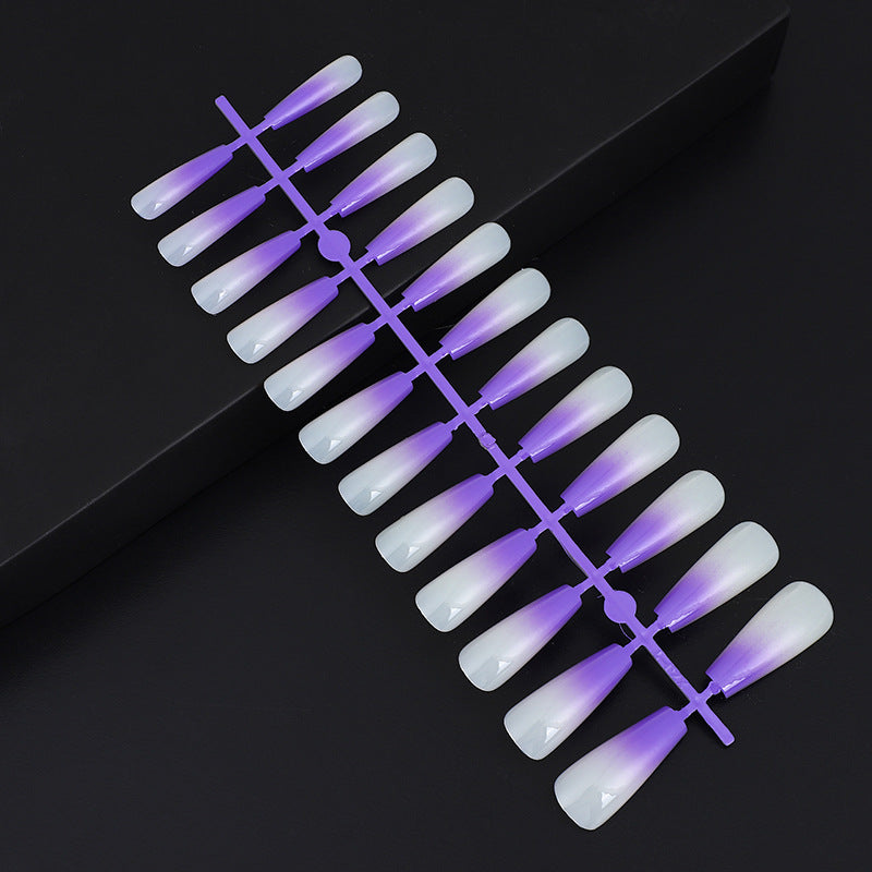 Artificial nails in elegant ombre design Kalsten