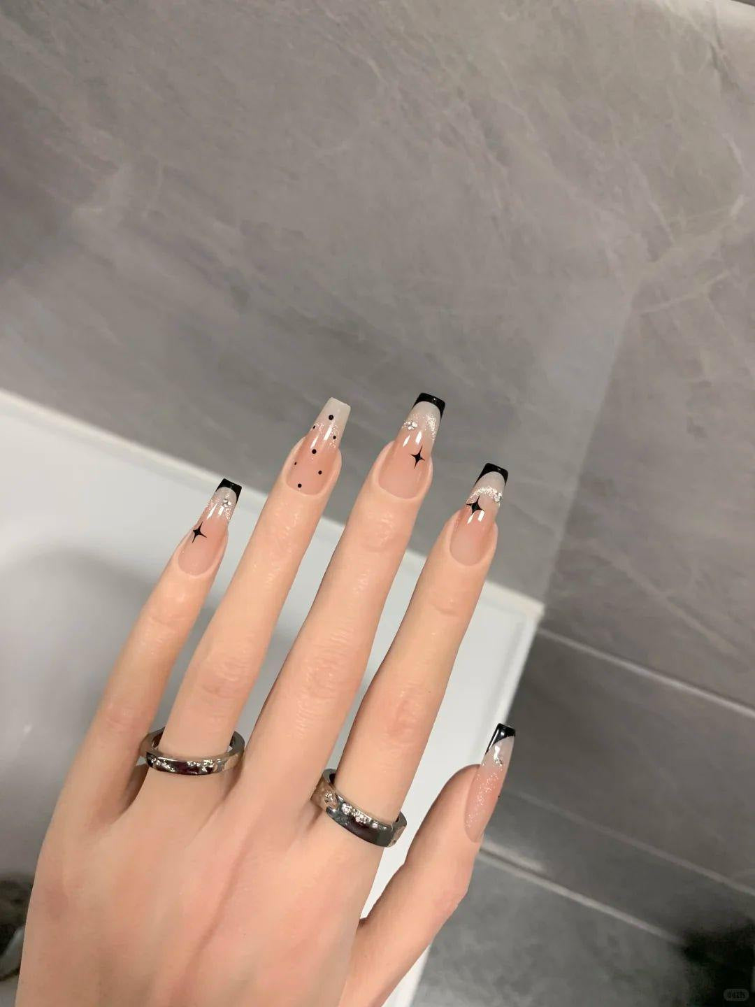 Artistic Heart Pattern Nail Art Extensions Kalsten