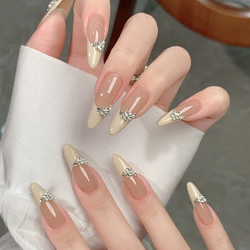 Glamorous Nail Designs Kalsten