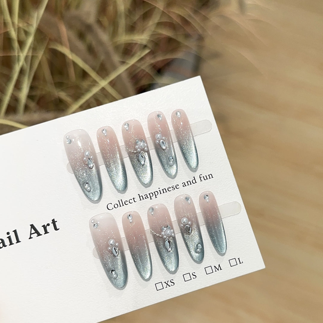 Elegant Gradient Press-On Nail Art Set