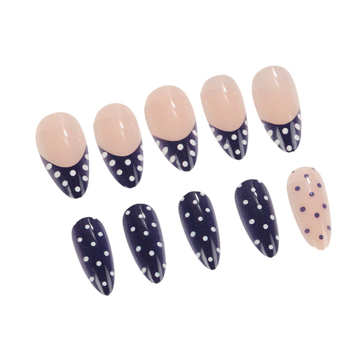 Artificial nails in modern polka dot design Kalsten