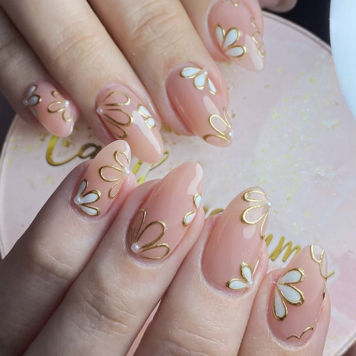 Floral-Inspired 3D Nail Art Extensions Kalsten