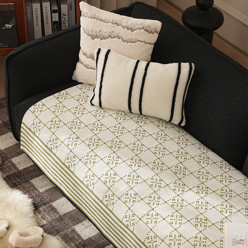 Woven rectangular table runner made of cotton blend with checkered pattern and striped border Kalsten