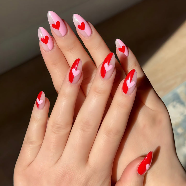 Art nails with romantic heart design Kalsten