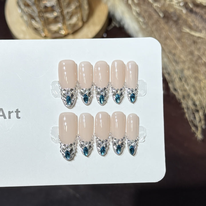 Elegant Rhinestone-Accent Press-On Nail Set Kalsten