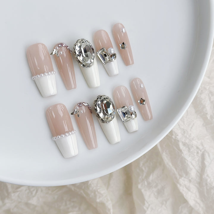 Butterfly-Embellished Press-On Nail Set