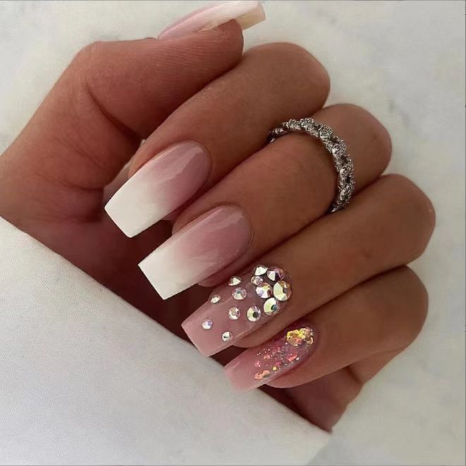 Glamorous Long Press-On Nails with Rhinestone and Gradient Design Kalsten