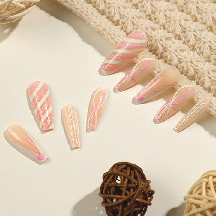 Translucent artificial nails with delicate patterns Kalsten