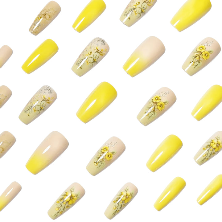 Artificial nails with floral embellishments and glitter Kalsten