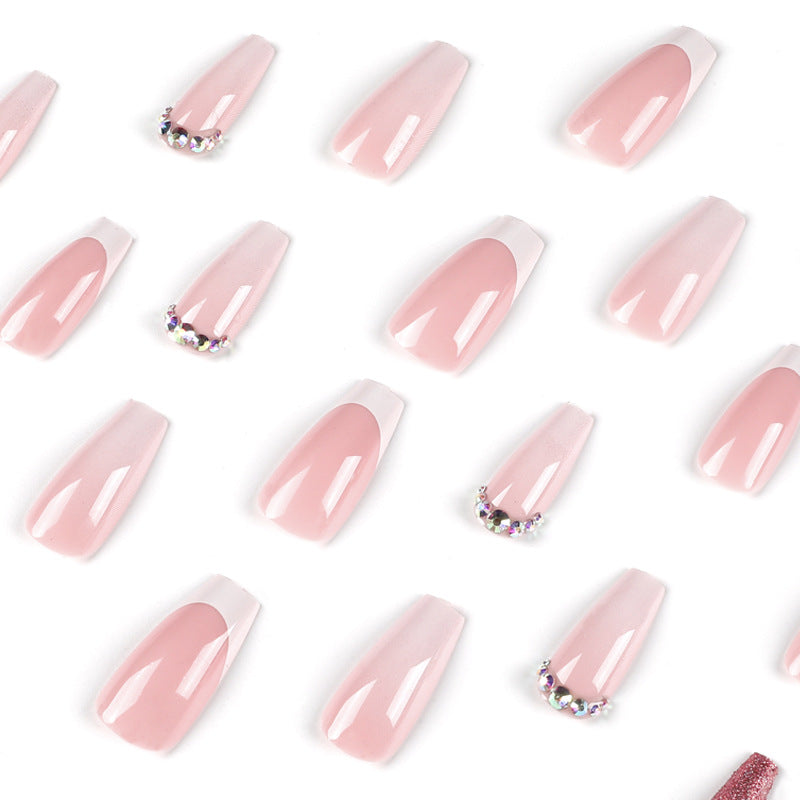 Glamorous artificial nails with rhinestone accents Kalsten