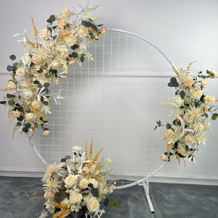 Autumn-Themed Decorative Floral Garland