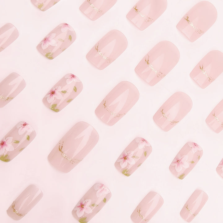 Artificial nails with delicate floral accents Kalsten