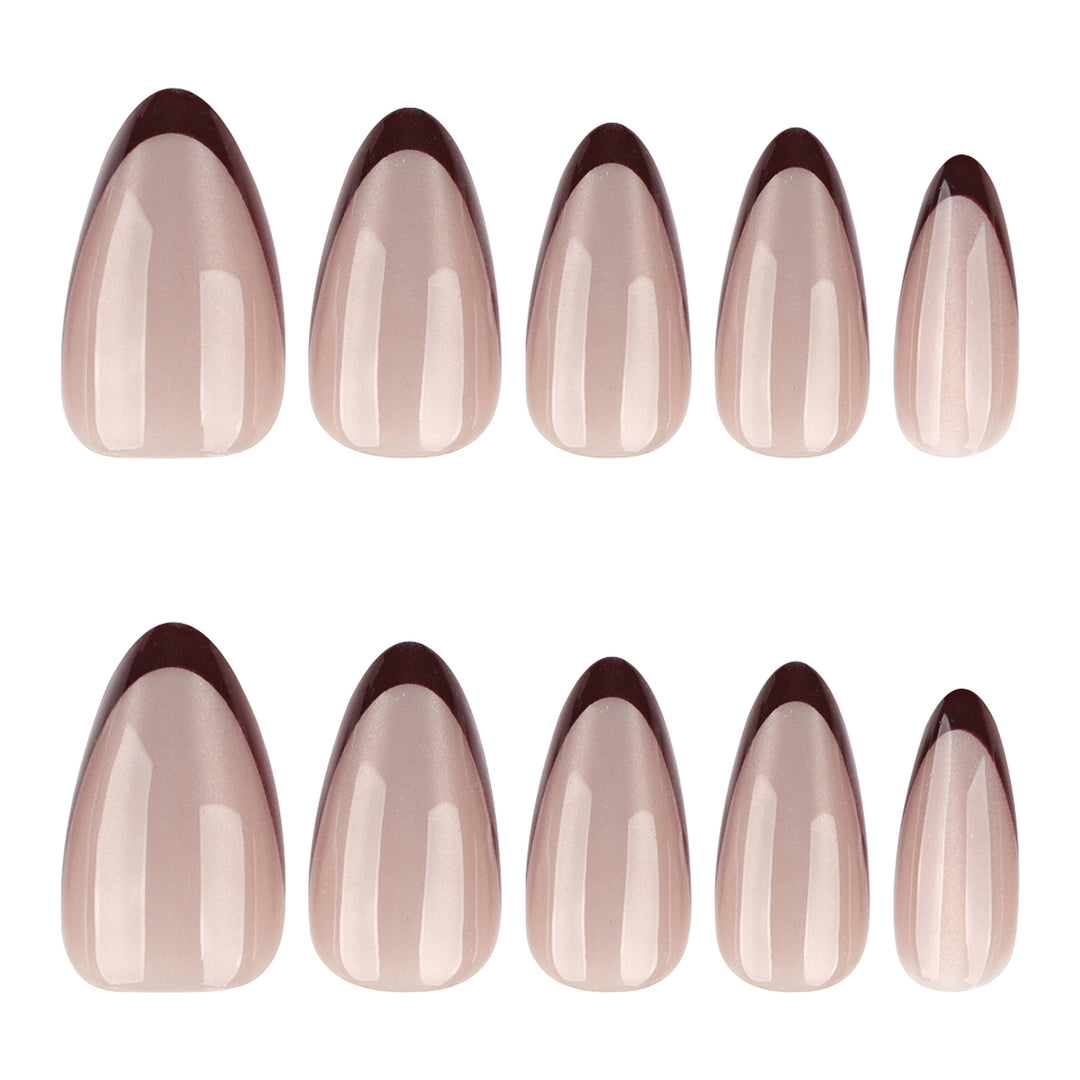 Artificial nail art with elegant French tip Kalsten