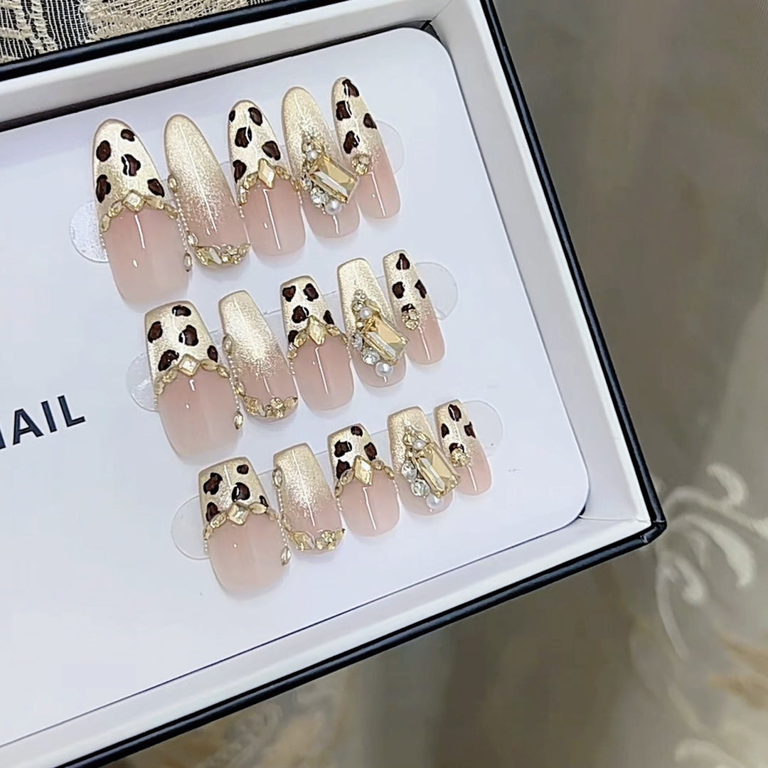 Artistic Press-On Nail Set with Leopard Accents Kalsten