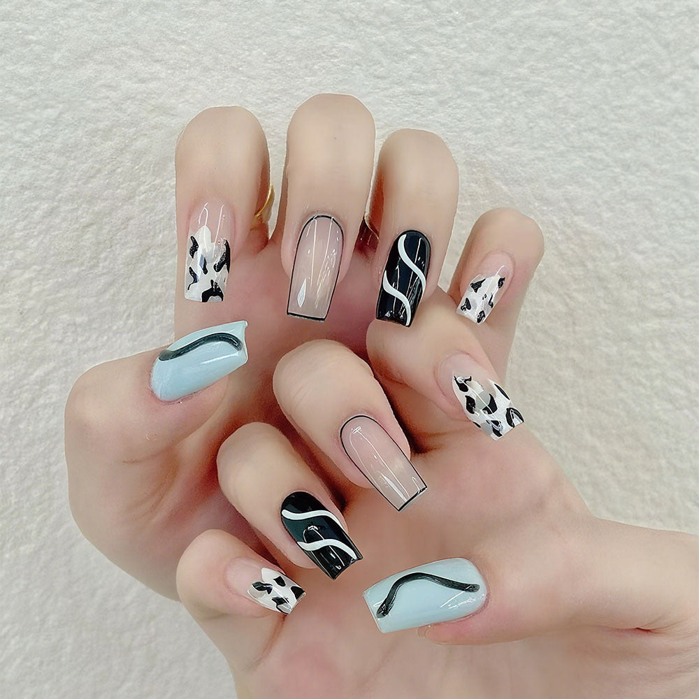 Artificial nails with modern black and white pattern Kalsten