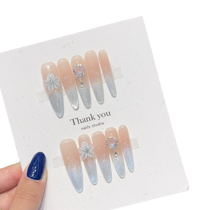 Artificial Nails Set with Shimmering Ombre Effect and Floral Accents Kalsten
