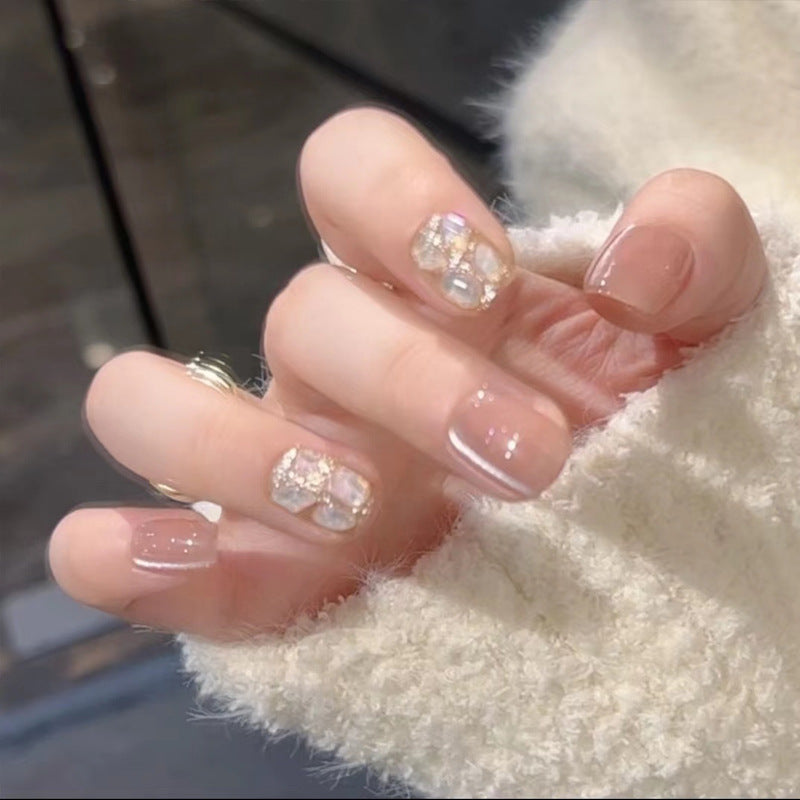 Elegant Press-On Nail Art Set with Decorative Rhinestone Accents