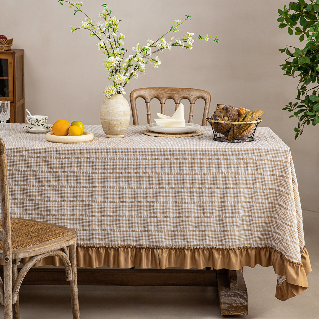 Rectangular tablecloth with frilly border and gingham check pattern Kalsten