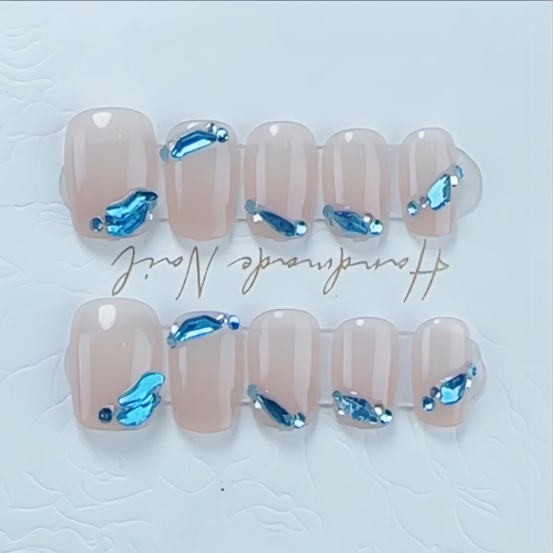 Artistic Decorative Press-On Nail Set Kalsten