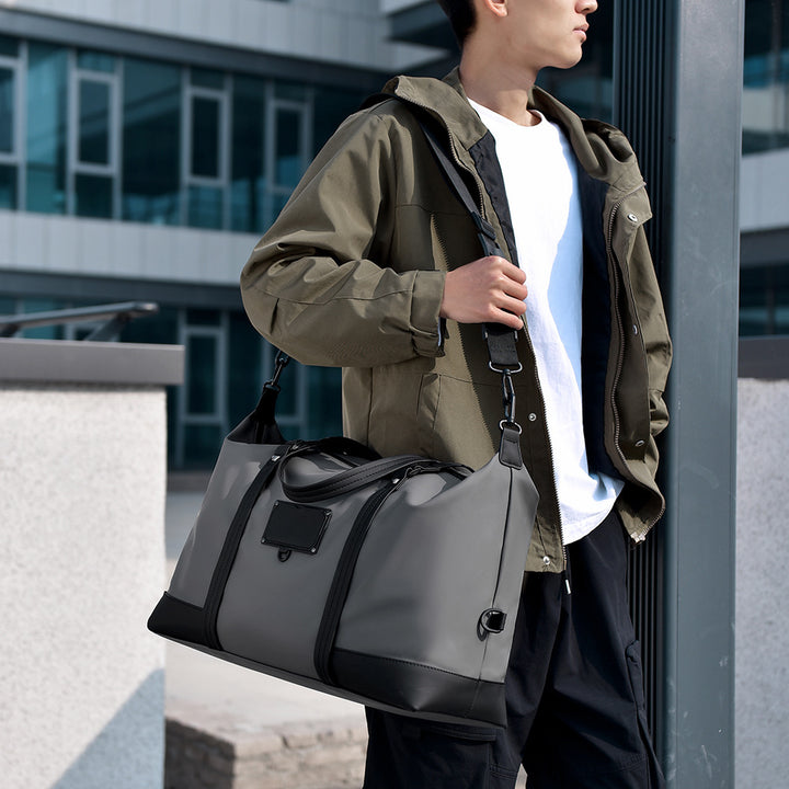 Durable Multi-Compartment Gym Duffel Kalsten