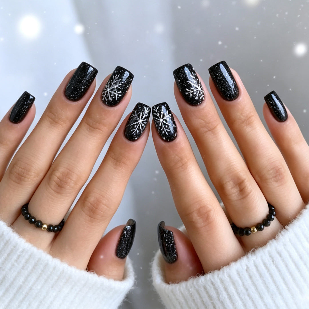 Festive Snowflake Nail Art Kalsten
