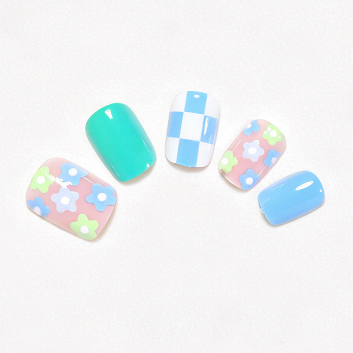 Creative Floral Press-On Nail Art Set Kalsten