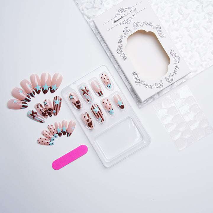 Glamorous nail decorations Kalsten