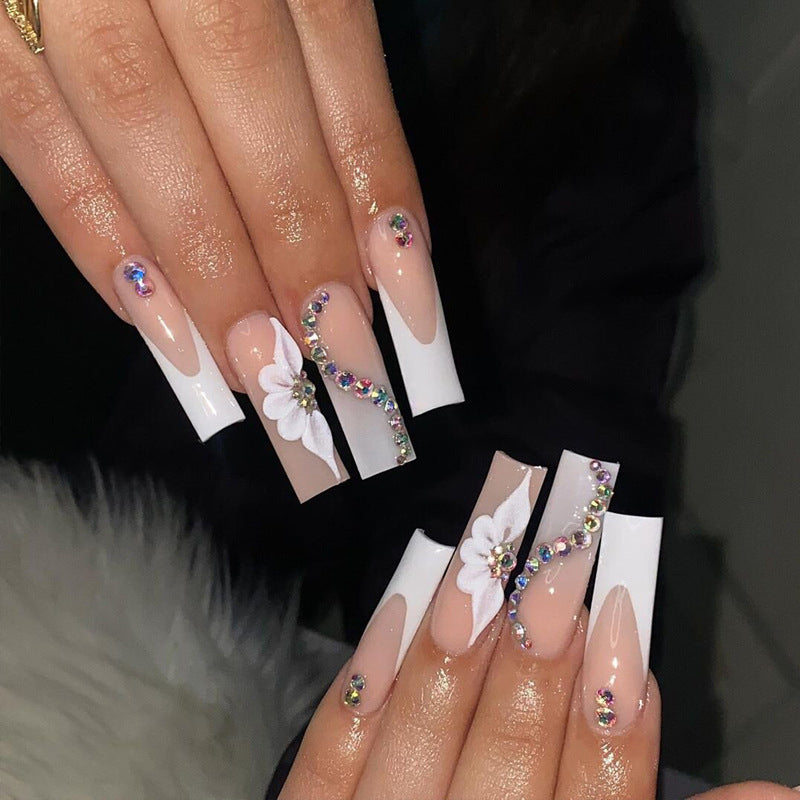 Decorative Press-On Nail Set with Floral and Rhinestone Accents Kalsten