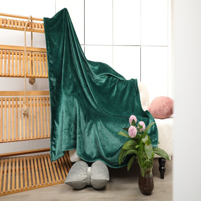 Luxurious Soft Microplush Throw Blanket