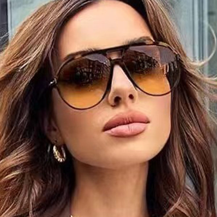 Women's fashionable sunglasses in stylish pilot look Kalsten