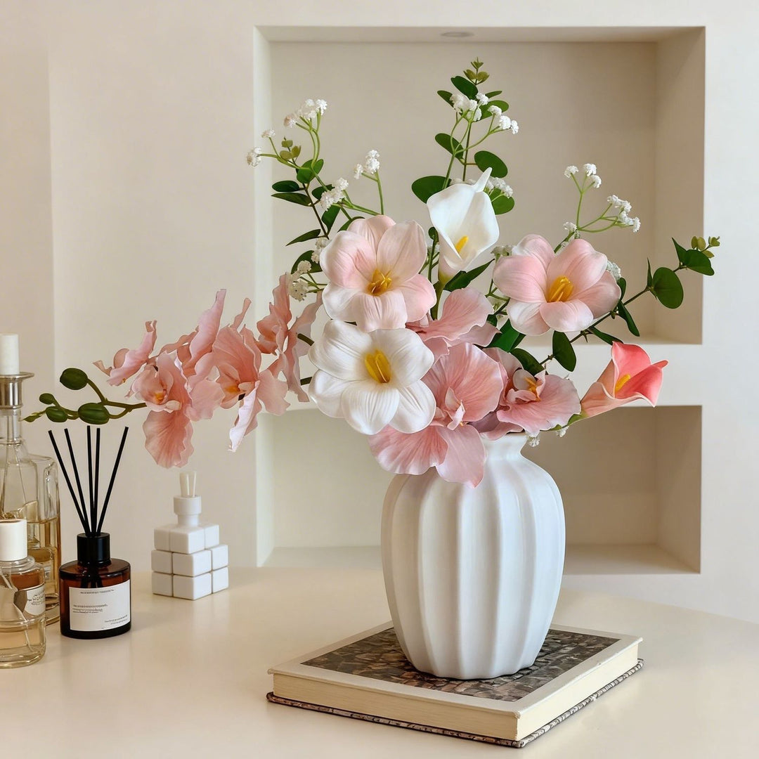 Elegant Floral Arrangement with Modern Vase