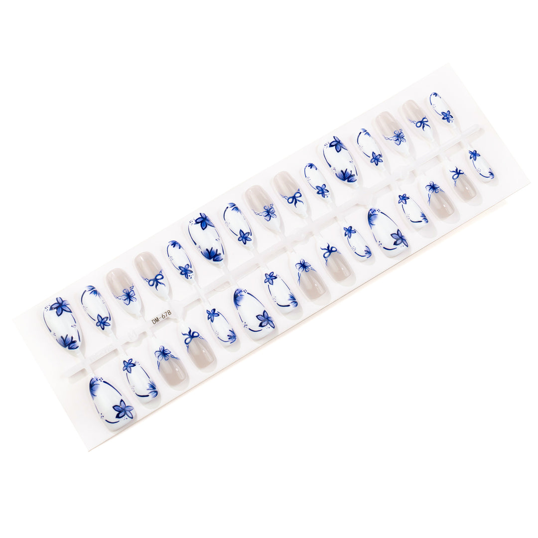 Manual Floral-Designed Press-On Nail Set