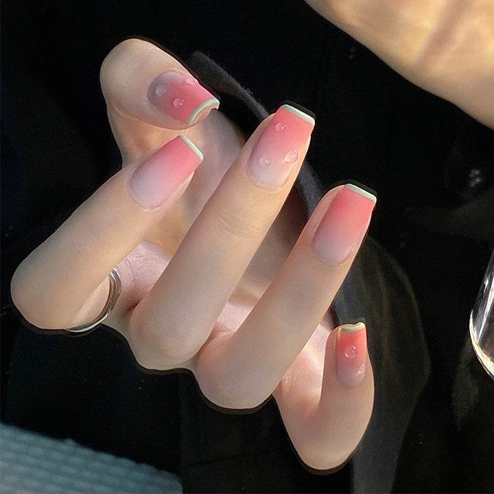 Artistic and elegant nail designs Kalsten