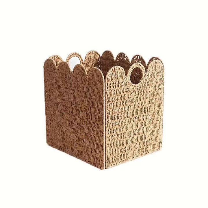Decorative storage basket made of natural material Kalsten