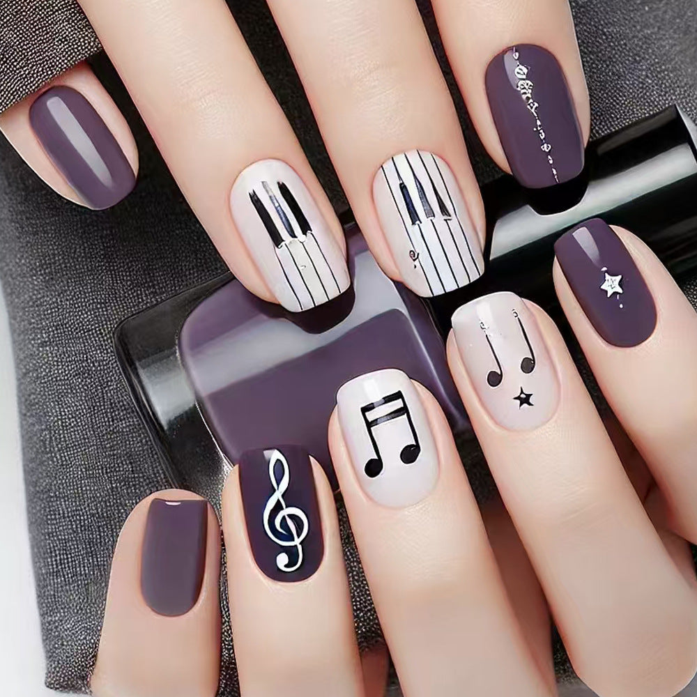 Musical-Themed Press-On Nail Art Kalsten