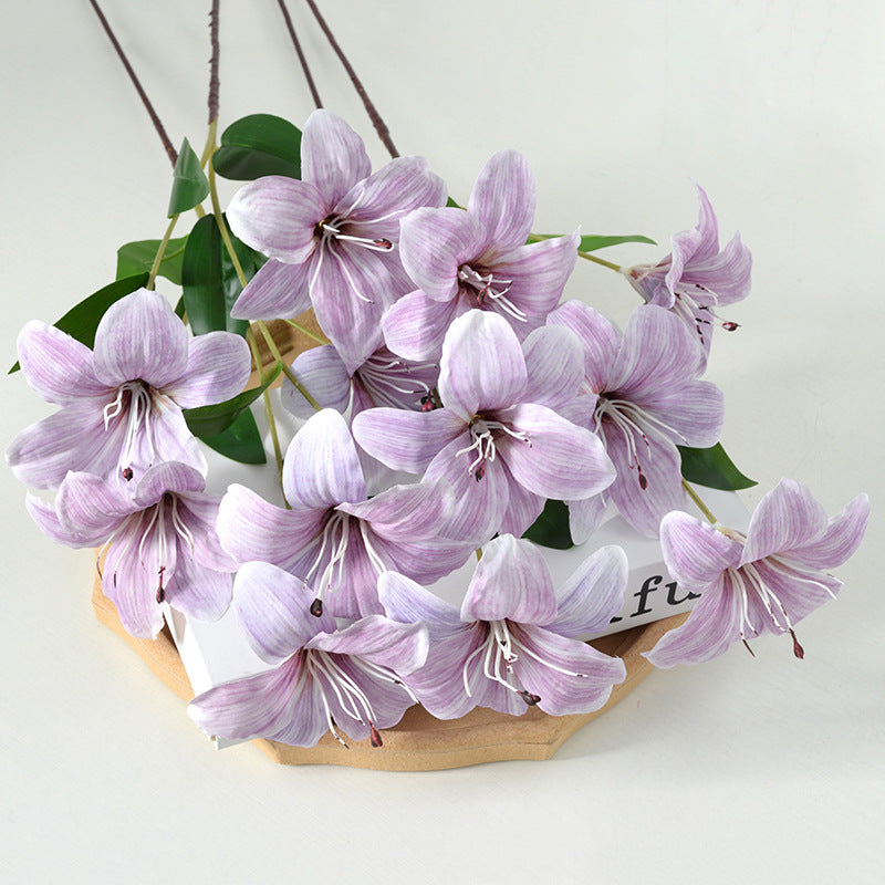 Elegant Silk Flower Decoration