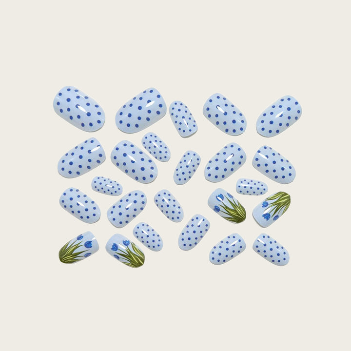 Artificial Nails in the Stylish Blue Flower Design Kalsten