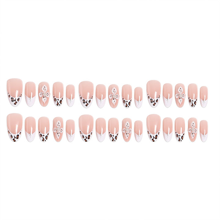 Glamorous artificial nails Kalsten