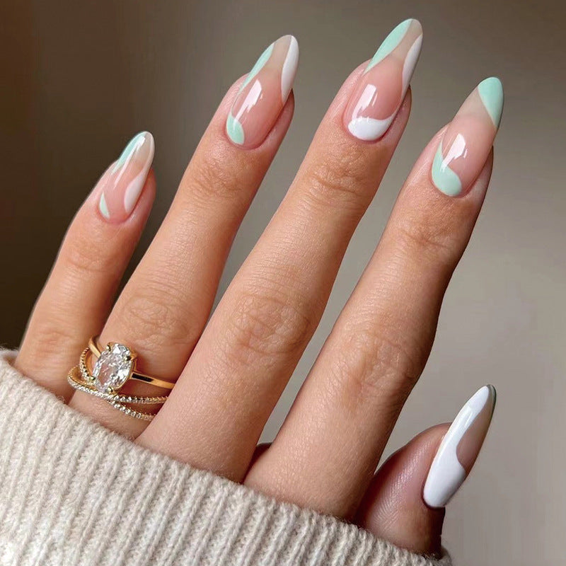 Artificial nail extensions with stylish design Kalsten