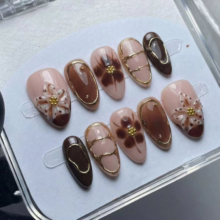 Artistic Floral Nail Art Press-On Set Kalsten
