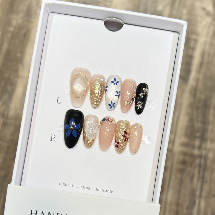 Elegant Floral Press-On Nail Set Kalsten