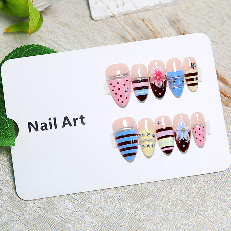 Nail art set with floral and geometric designs Kalsten