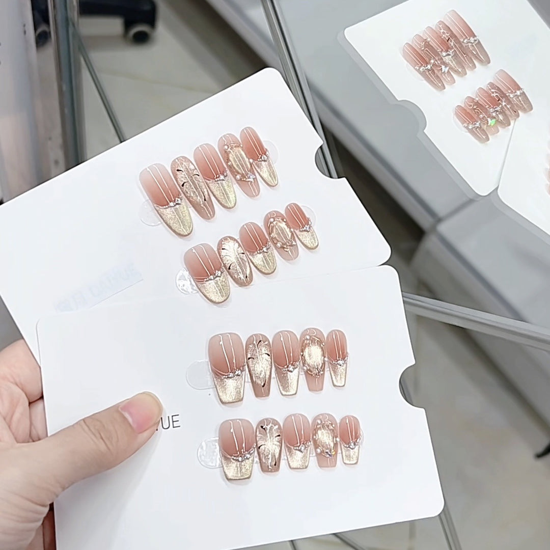 Elegant Press-On Nail Set with Metallic Accents Kalsten