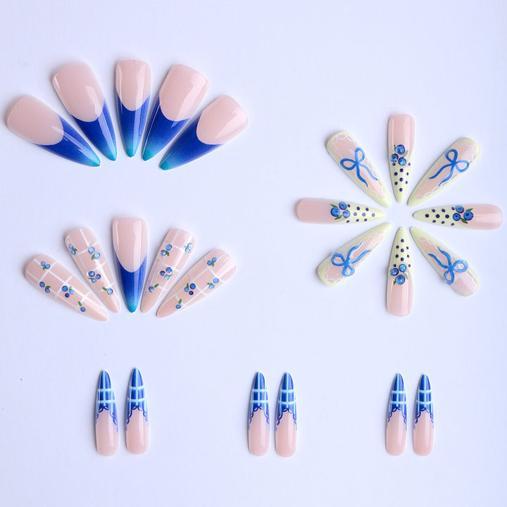 Artificial nails with playful design and elegant accents Kalsten