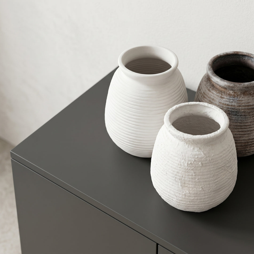 Handcrafted ceramic vase Kalsten