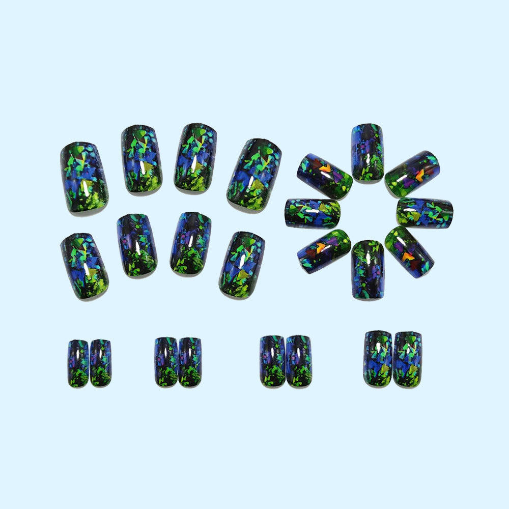 Glamorous artificial nails Kalsten