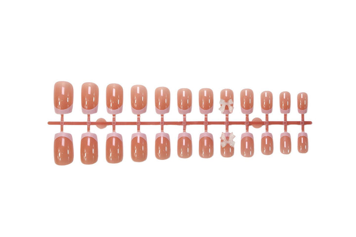 Artificial Nail Set with Romantic Bows and French Tip Kalsten