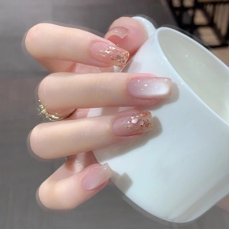 Artificial nails with elegant glitter accents Kalsten