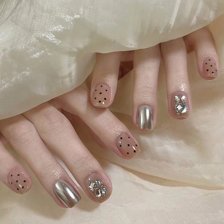 Artificial nail extensions with elegant accent decoration Kalsten